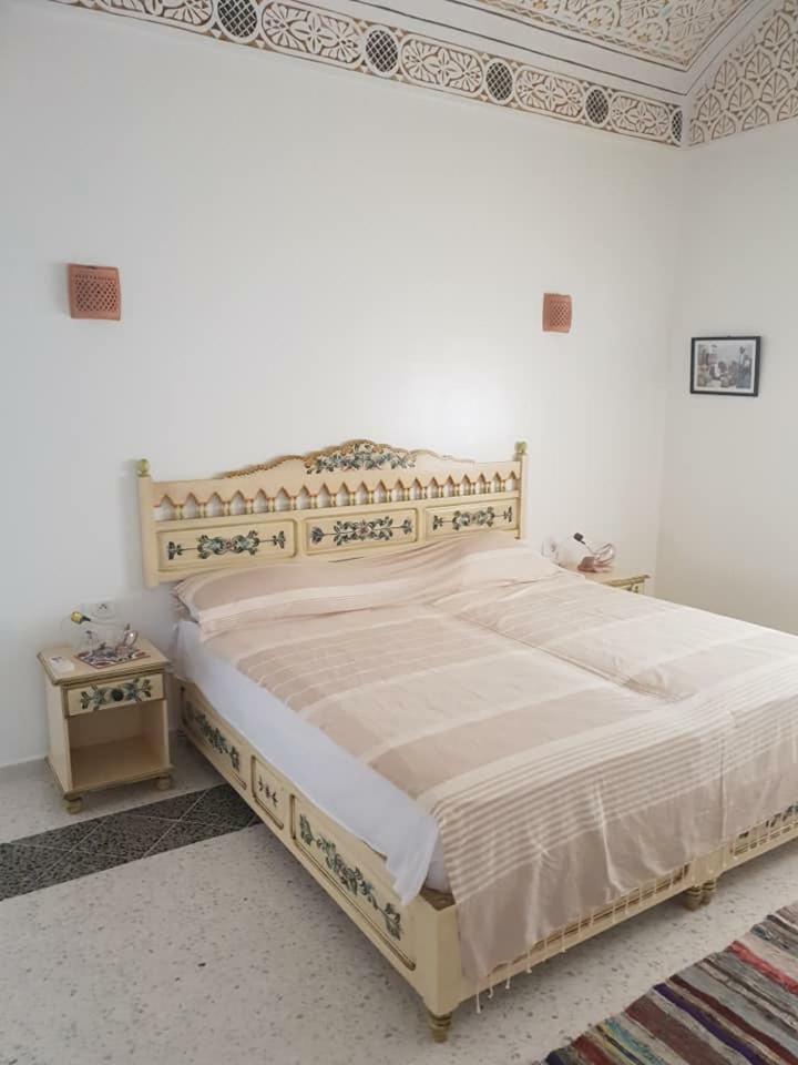 Bed and Breakfast Dar Mamina Sidi ash Shammakh Esterno foto